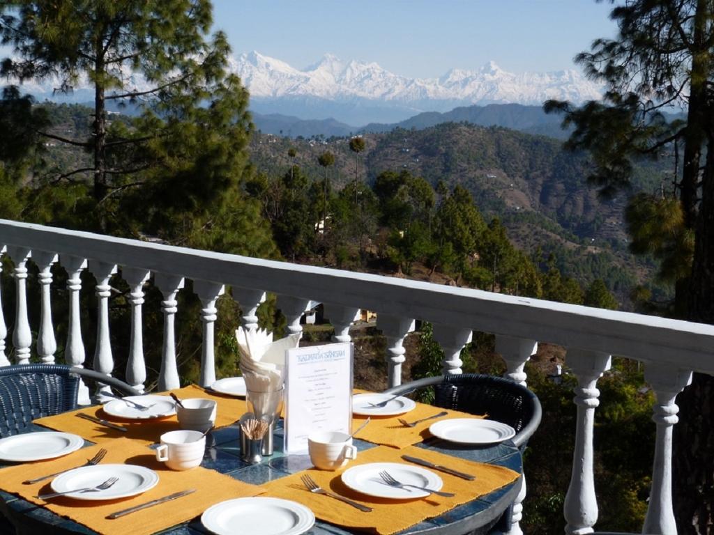 Ayurvaid Kalmatia Almora Exterior foto